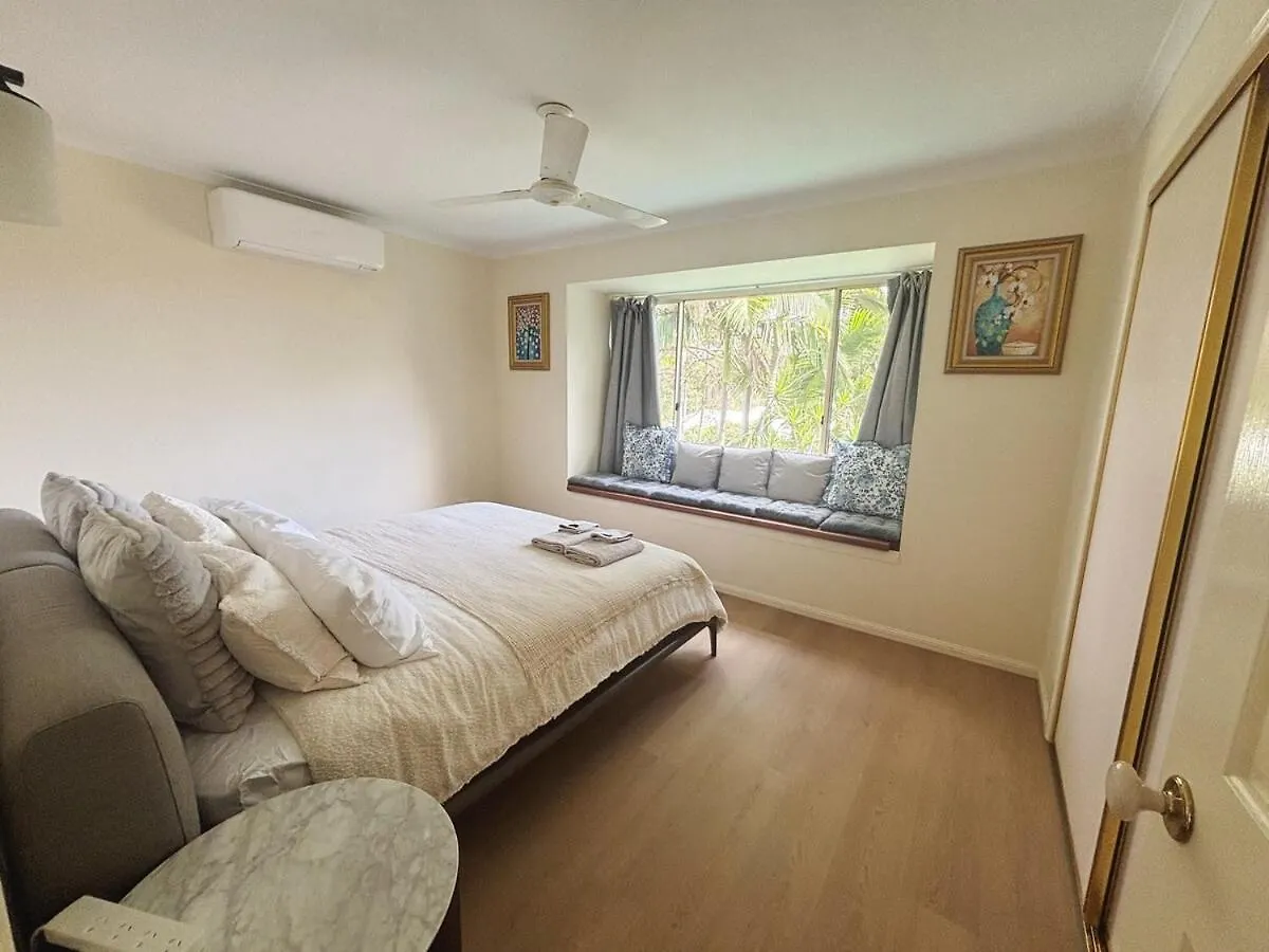 Spacious Home In Shailer Park Tanah Merah 0*,