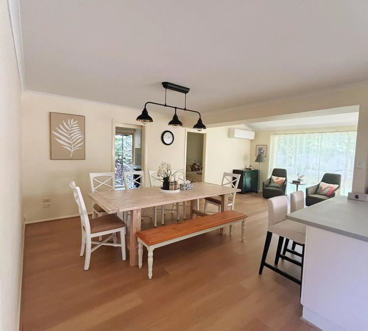 Villa Spacious Home In Shailer Park Tanah Merah